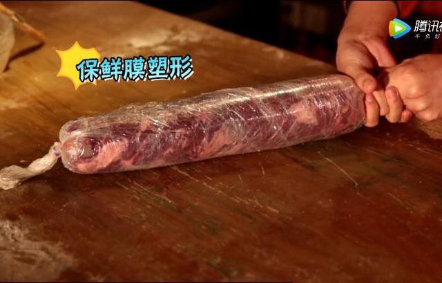 次品牛肉+胶水=合成牛排？新闻曝光“拼接肉”已是全球现象