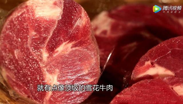 次品牛肉+胶水=合成牛排？新闻曝光“拼接肉”已是全球现象