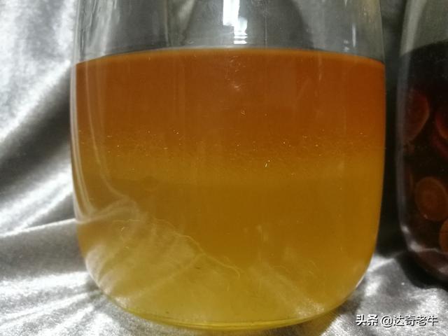 夏季钓鱼要加果酸？笑话：你买的饵料和小药中，其实没有真果酸